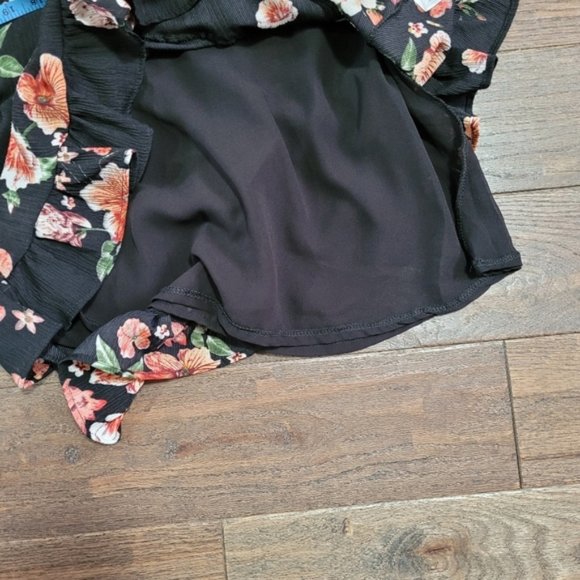 Haute Rogue Black Floral Mini Wrap summer dress Sz S/M 😎 - Picture 12 of 14